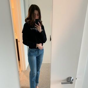 Meet your Posher, Julia